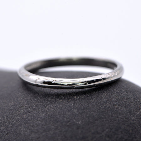 The Simple Platinum Band - Antique Jewellers