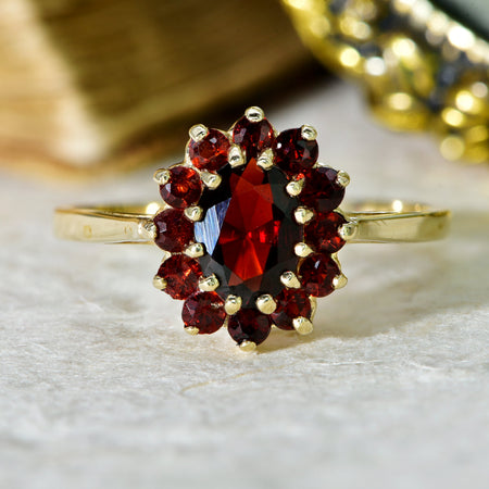 The Vintage 1994 Garnet Flowerhead Ring - Antique Jewellers