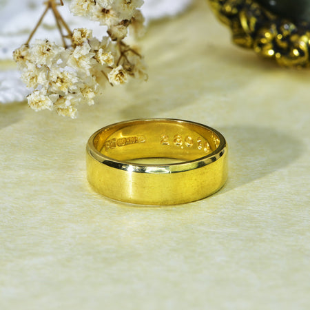 The Vintage 18ct Gold Flat Edged Wedding Ring - Antique Jewellers