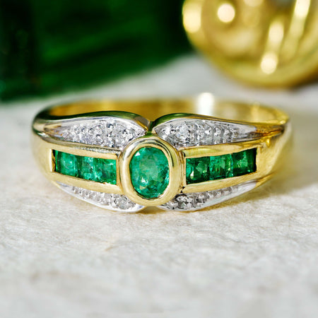The Vintage Emerald and Diamond Geometric Ring - Antique Jewellers