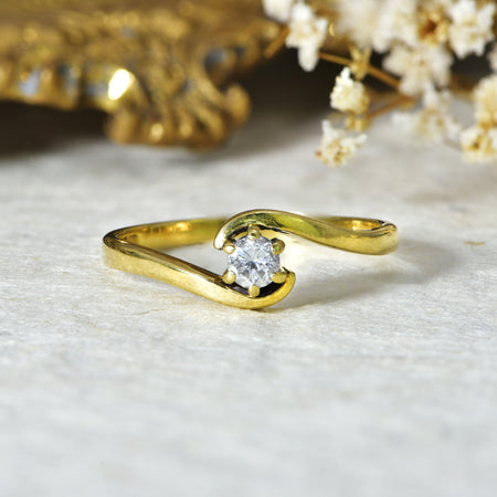 The Vintage Fifteen Point Diamond Solitaire Gold Twist Ring - Antique Jewellers