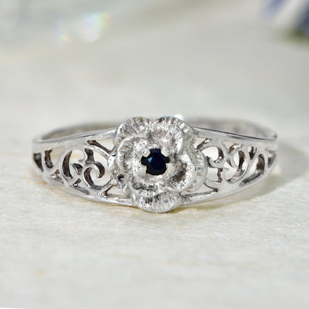 The Vintage 1981 Sapphire Ornate Silver Ring - Antique Jewellers