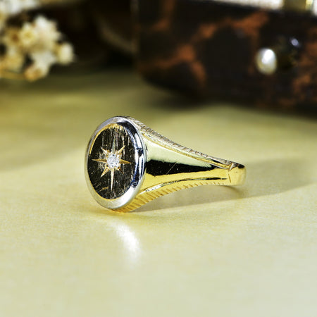 The Vintage 1982 Signet Star Ring - Antique Jewellers