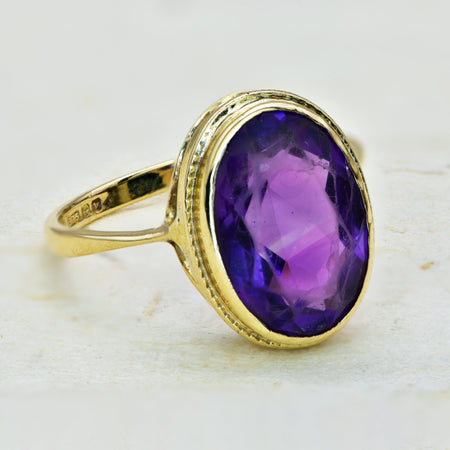 The Vintage 1970 Deep Purple Amethyst Ring - Antique Jewellers