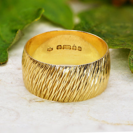 The Vintage 1981 9ct Gold Wedding Ring - Antique Jewellers