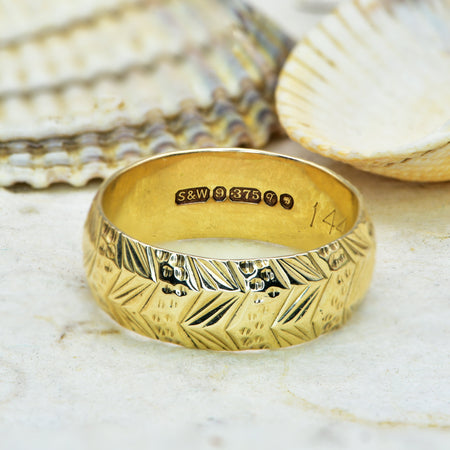 The Vintage 1971 Decorated Wedding Ring - Antique Jewellers