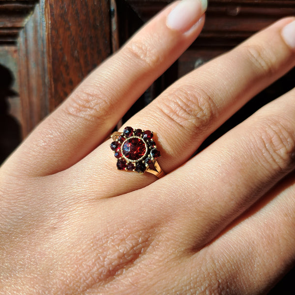 The Vintage Garnet Flower Cluster Ring - Antique Jewellers