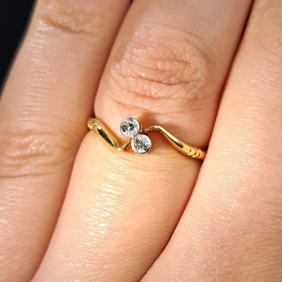 The Antique Toi Et Moi Diamond Dainty Ring