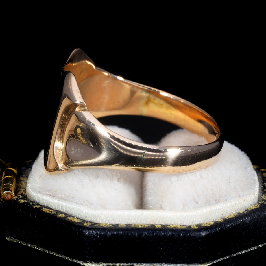The Antique 1913 9ct Gold Signet Ring