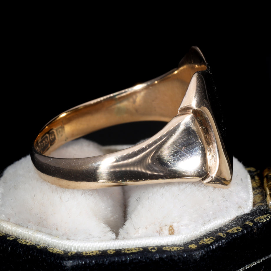 The Antique 1913 9ct Gold Signet Ring