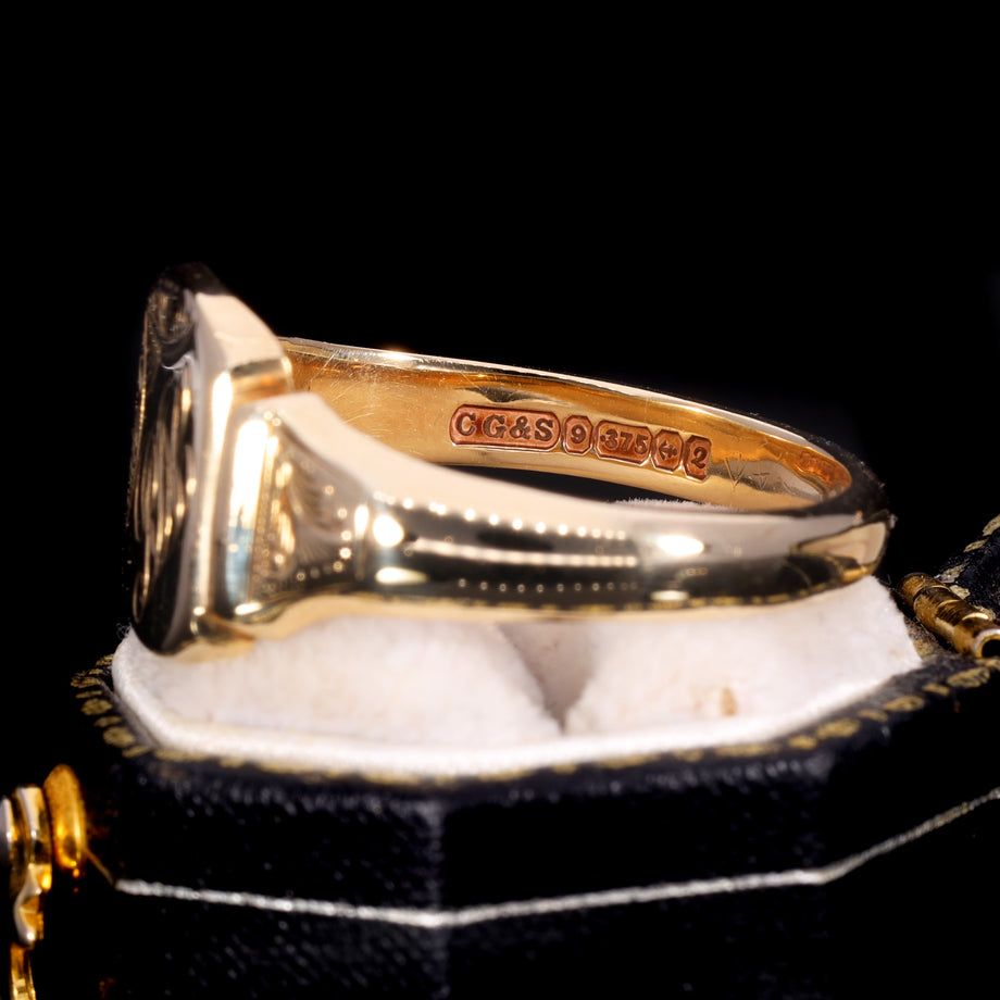 The Vintage 1965 "RDL" Initials Signet Ring