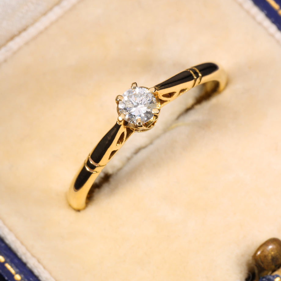 The Vintage 1990 Solitaire Brilliant Cut Diamond Petite Ring