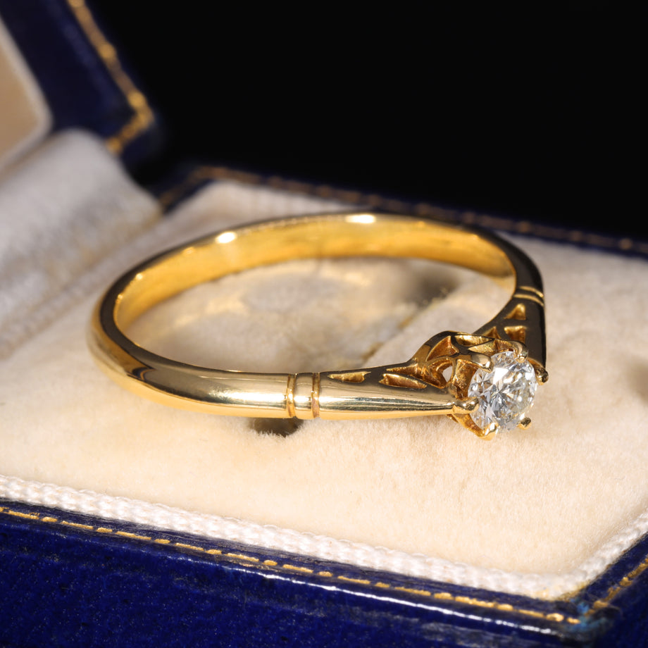 The Vintage 1990 Solitaire Brilliant Cut Diamond Petite Ring