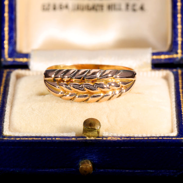 The Antique Victorian 1898 9ct Gold Rope Ring