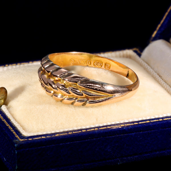 The Antique Victorian 1898 9ct Gold Rope Ring