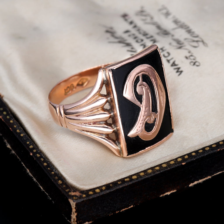 The Vintage Initial Gothic D Ring - Antique Jewellers
