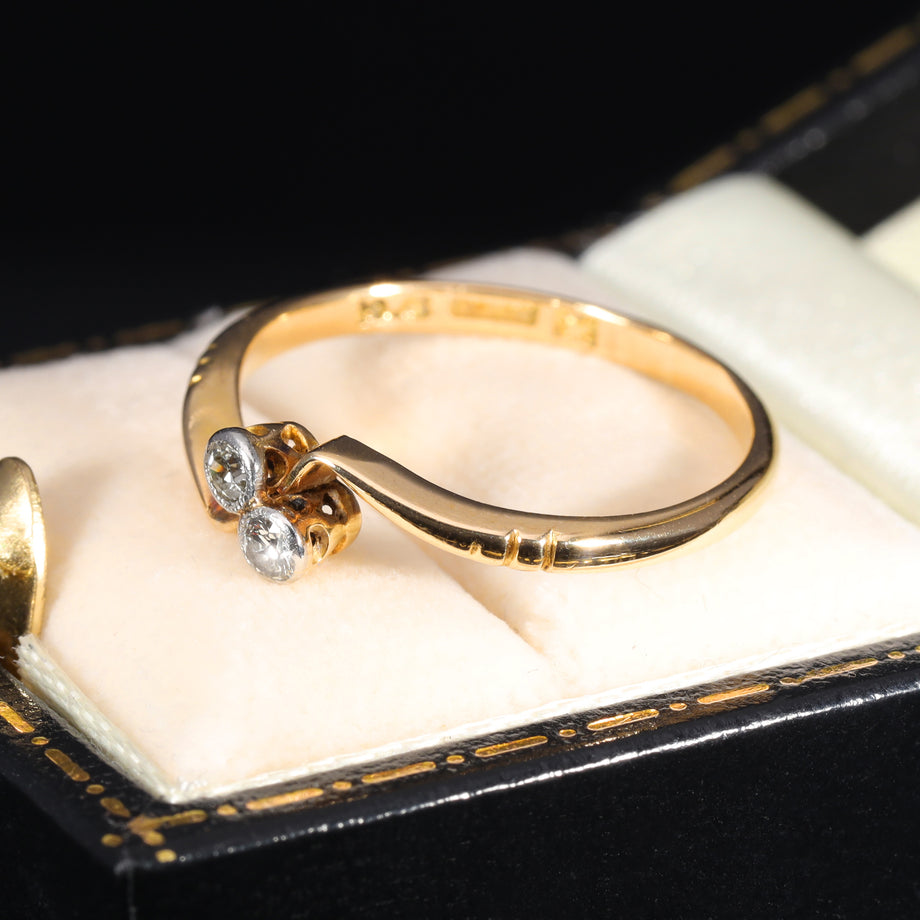 The Antique Toi Et Moi Diamond Dainty Ring