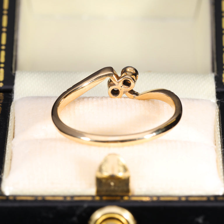 The Antique Toi Et Moi Diamond Dainty Ring