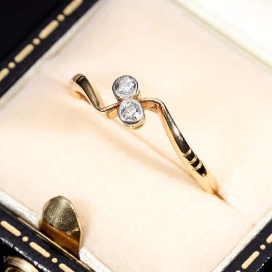 The Antique Toi Et Moi Diamond Dainty Ring