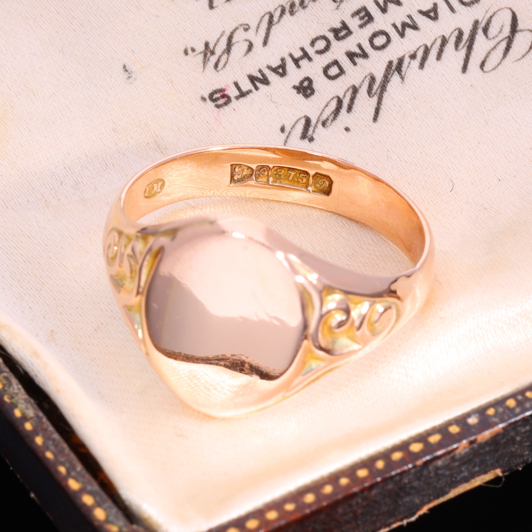 The Antique 1915 Oval Scrolled Signet Ring – Antique Jewellers