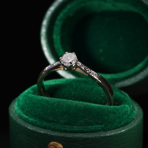 The Vintage Diamond Solitaire Pattern Ring