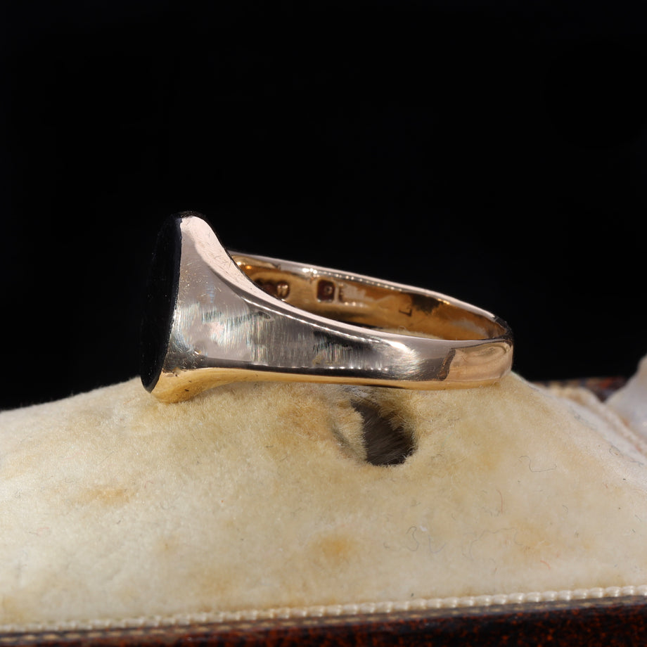 The Vintage Onyx Signet Classic Ring