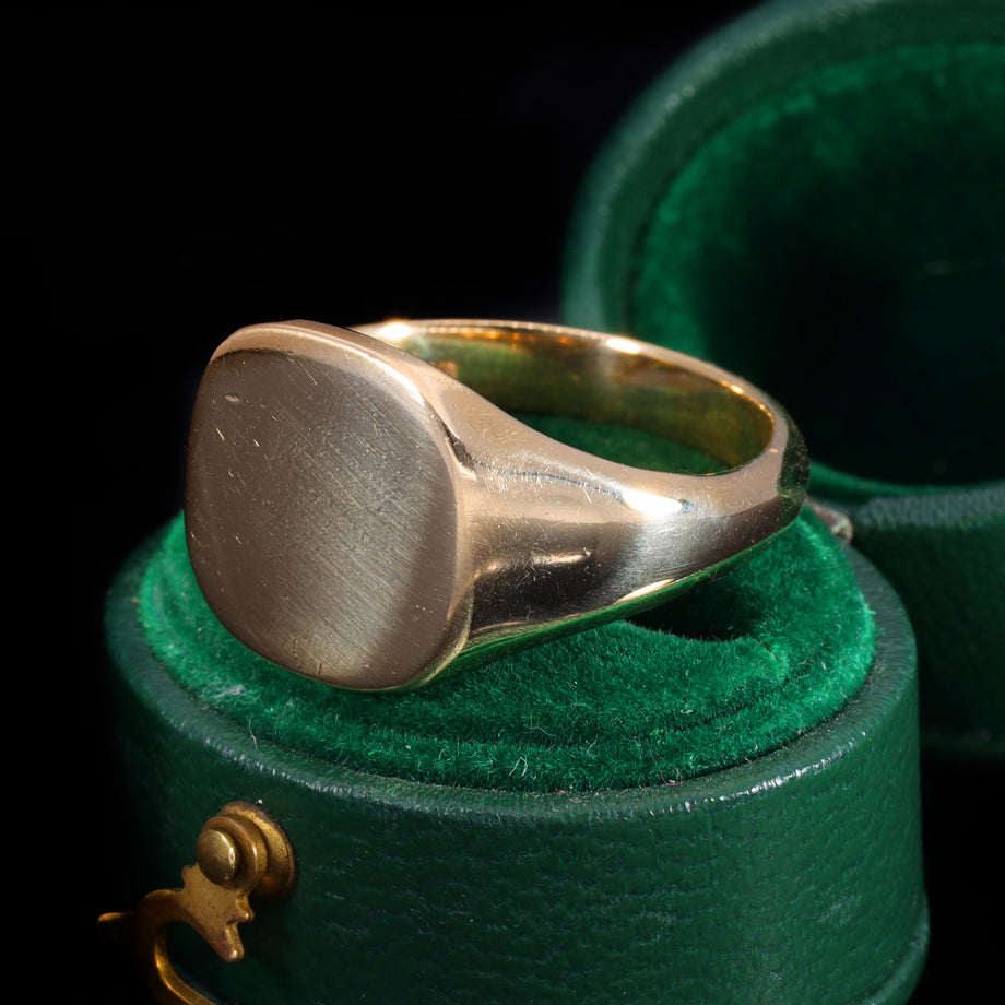The Vintage 9ct Gold Square Classic Signet Ring