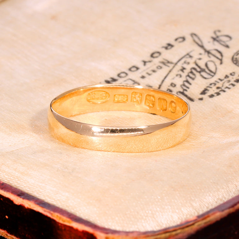 The Antique 1884 18ct Gold Wedding Ring