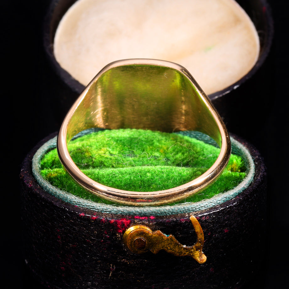 The Vintage 9ct Gold Rectangular Classic 4.52g Signet Ring