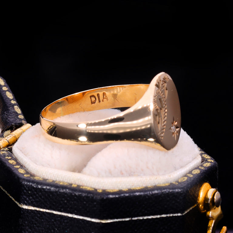 The Vintage 1992 Star Set Diamond Signet Ring