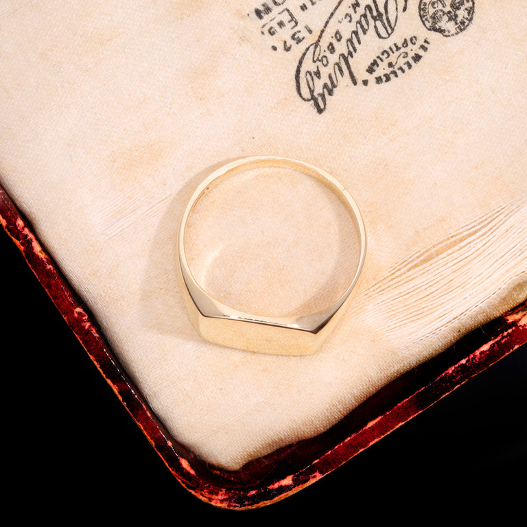 The Vintage 9ct Gold 4.69g Classic Signet Ring
