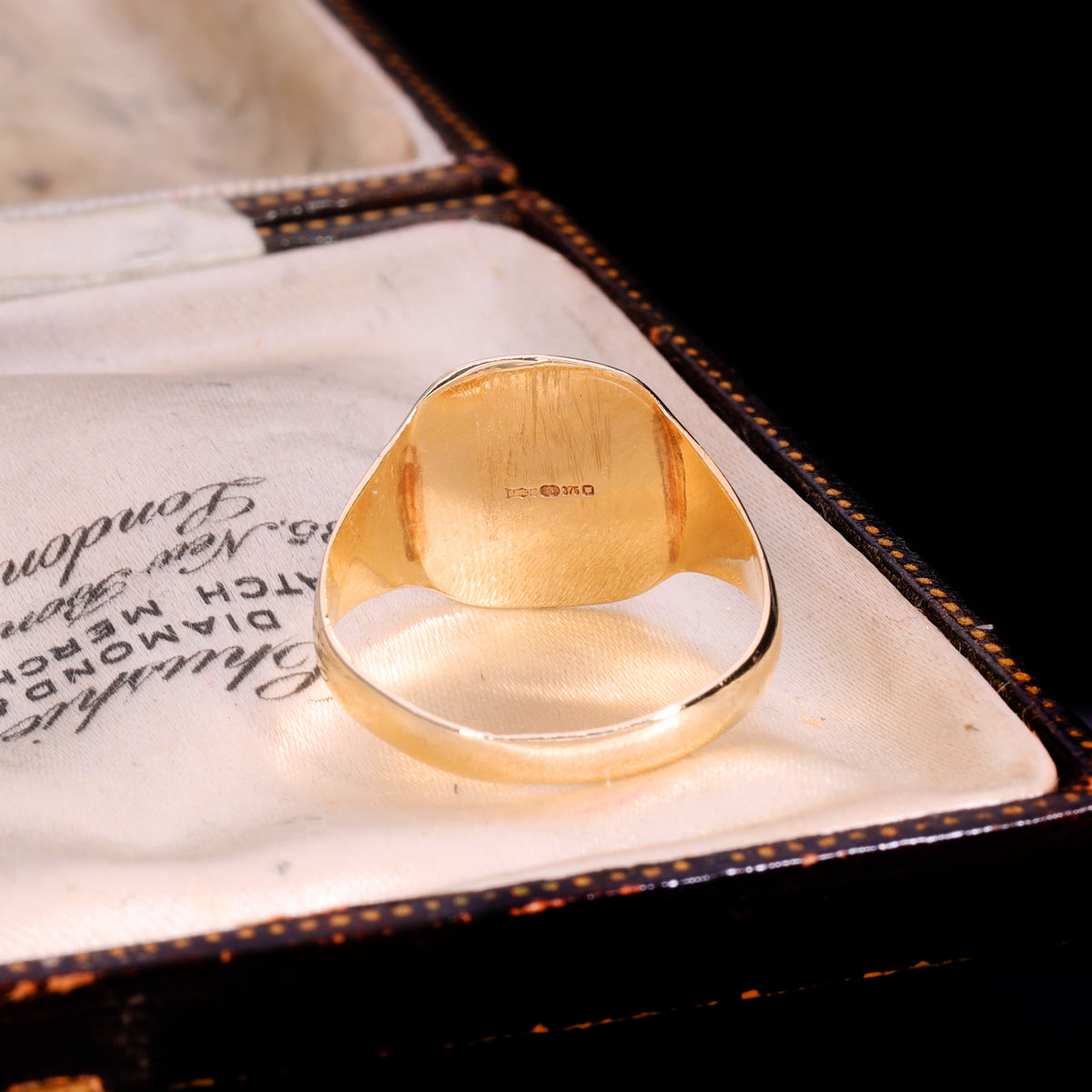 The Vintage 9ct Gold Square Diagonal Pattern Signet Ring