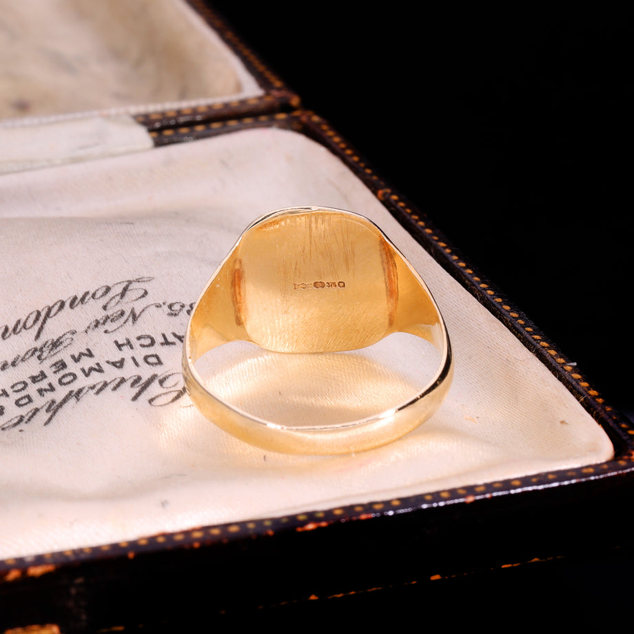 The Vintage 9ct Gold Square Diagonal Pattern Signet Ring