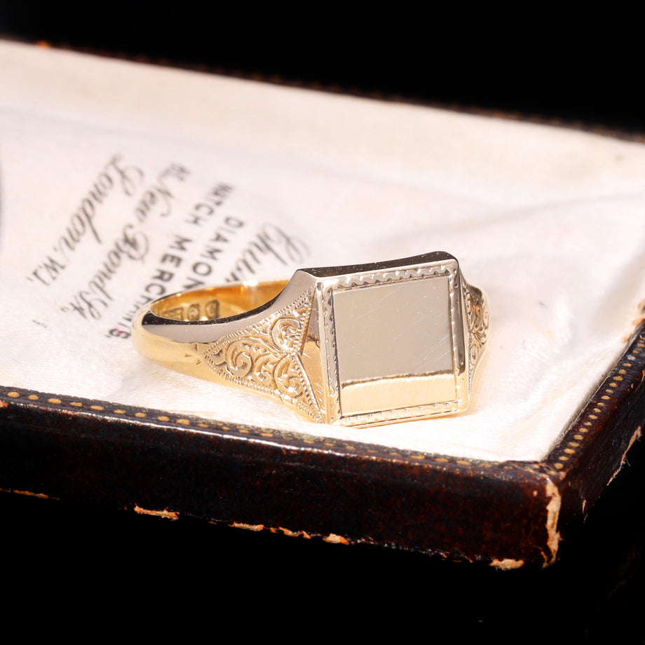 The Vintage 1952 9ct Gold Square Foliate Shoulder Signet Ring