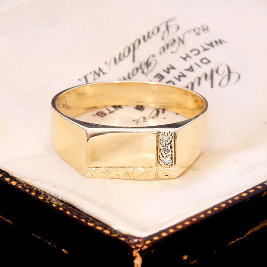 The Vintage 1994 9ct Gold Rectangle Diamond Signet Ring