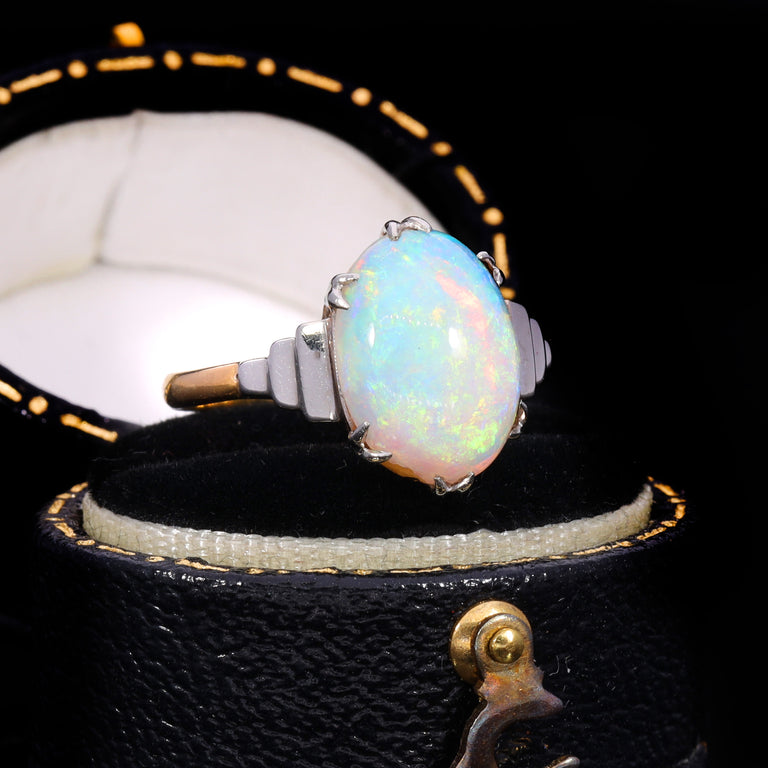 The Vintage 22ct Gold Stepped Shoulder Opal Ring