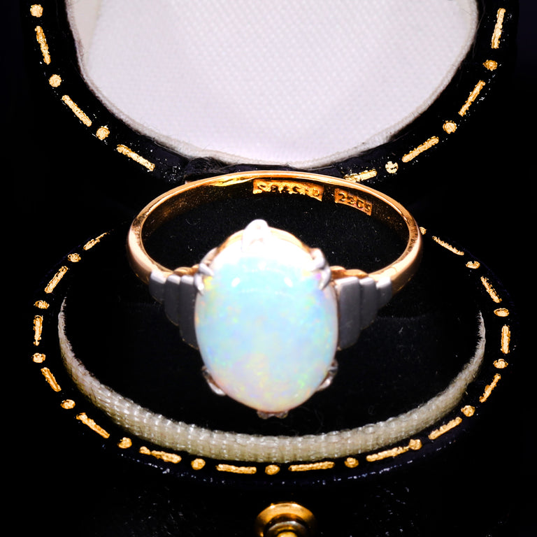 The Vintage 22ct Gold Stepped Shoulder Opal Ring