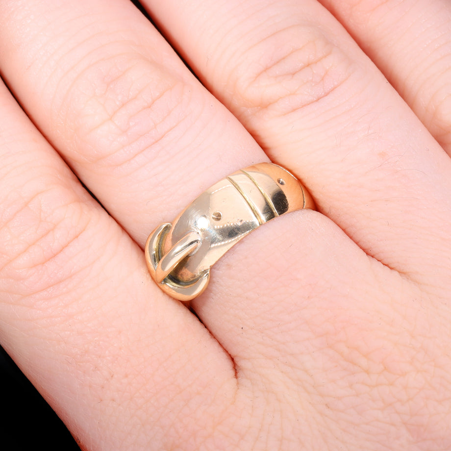 The Antique 1917 9ct Gold Belt Buckle Ring