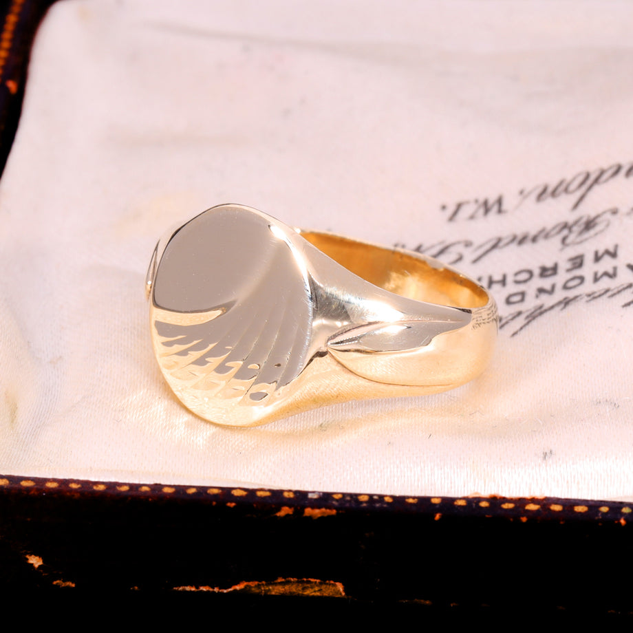 The Vintage 1978 9ct Gold Swirl Pattern Signet Ring