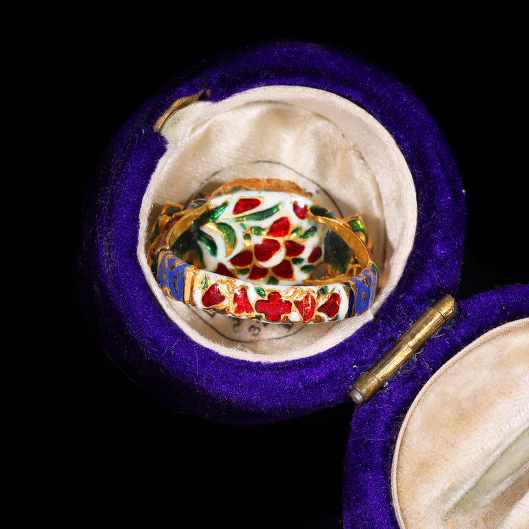 The Antique 19th Century Northern Indian Mughal Diamond And Enamel Meenakari Ring