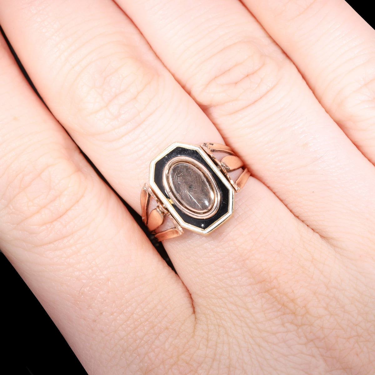 The Antique Georgian 1802 Swivel Brunette Hairwork Enamel Mourning Ring
