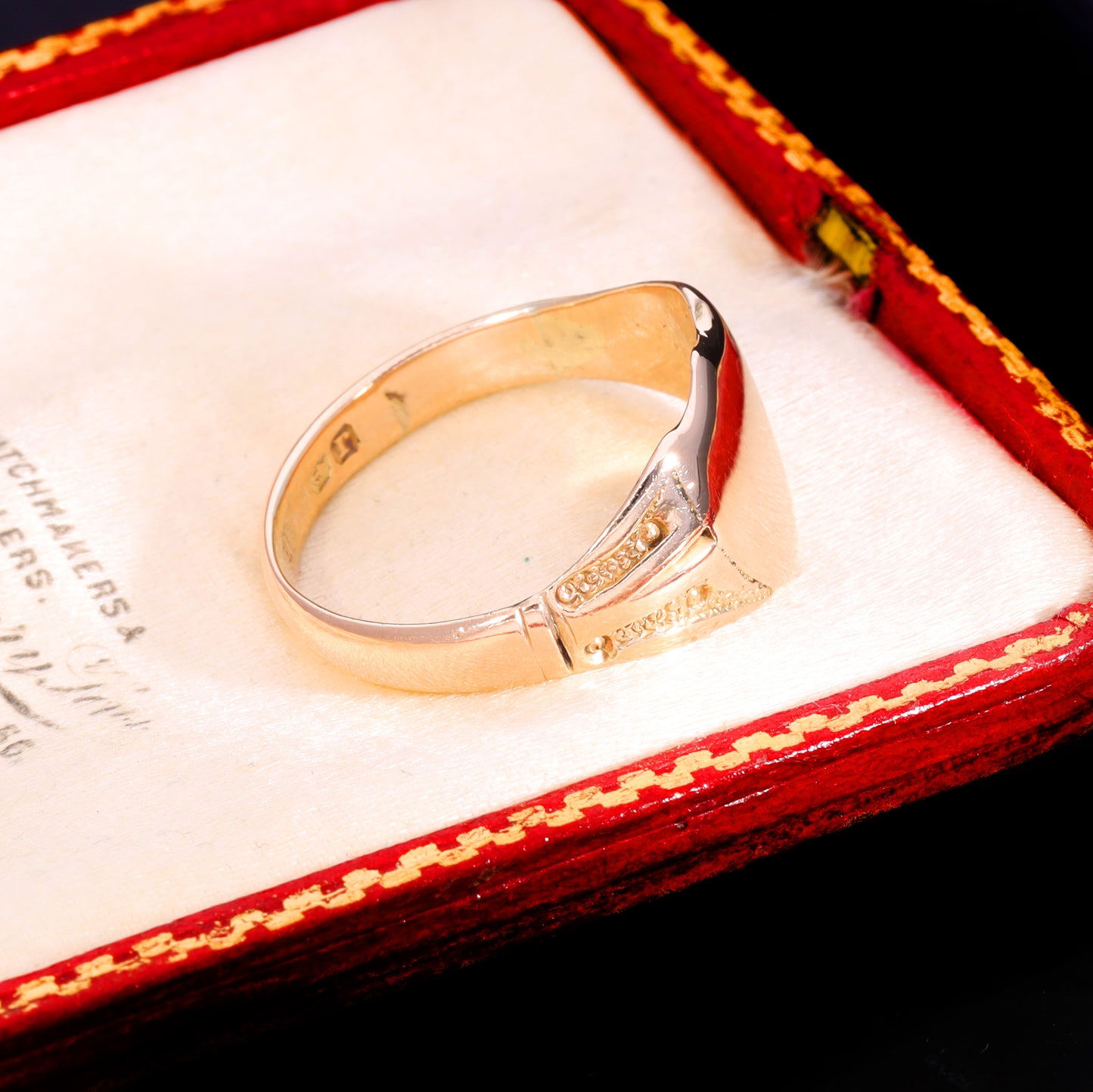 The Antique 1916 9ct Gold Shield Signet Ring