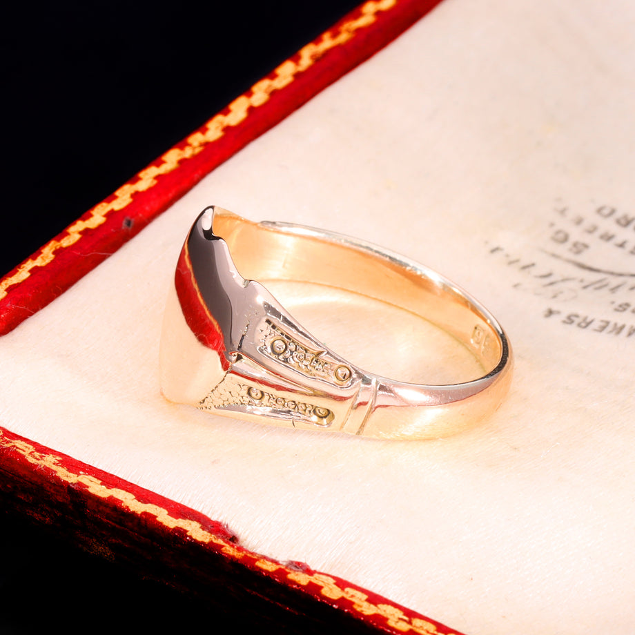 The Antique 1916 9ct Gold Shield Signet Ring