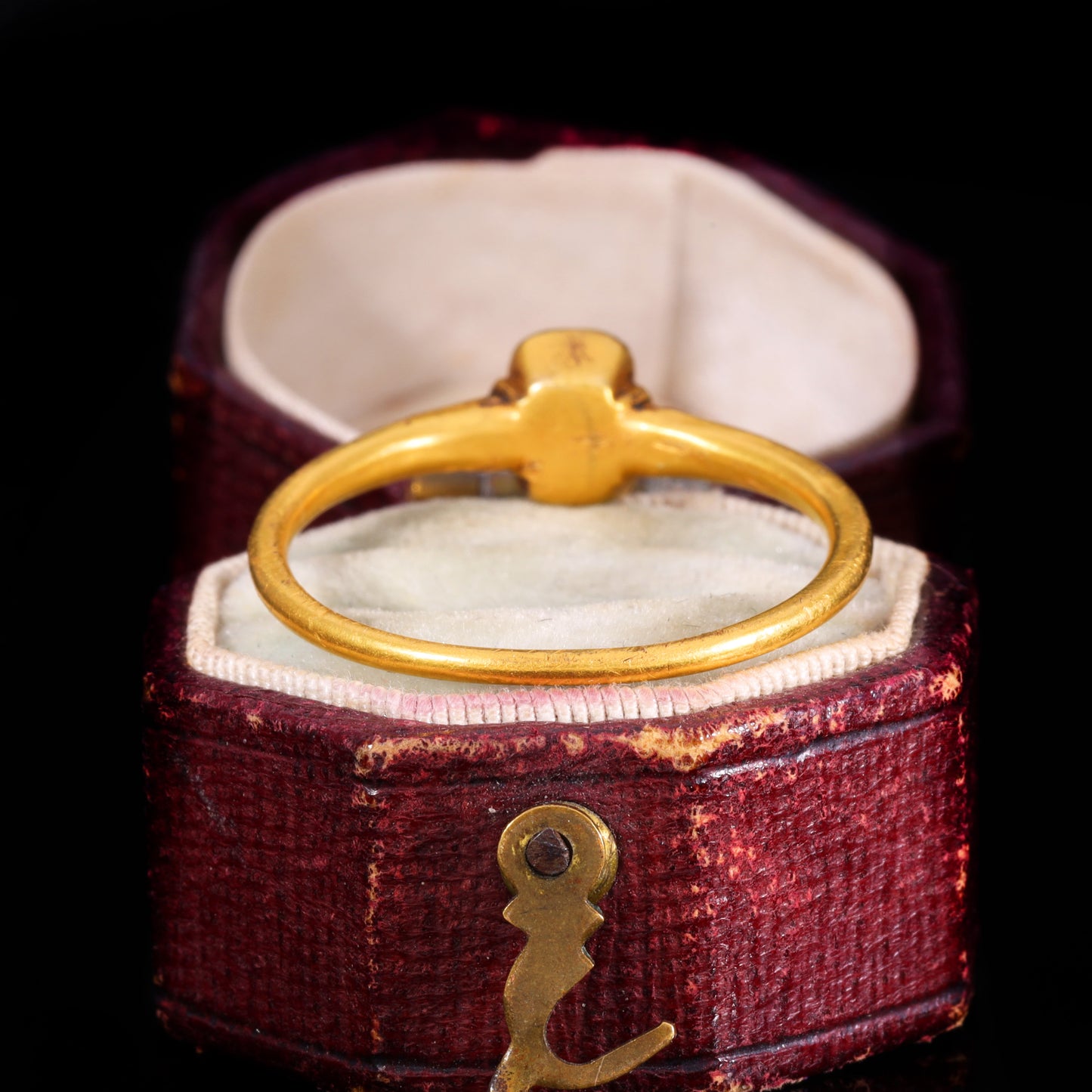 The Ancient Medieval 14th Century Emerald Cabochon Ring