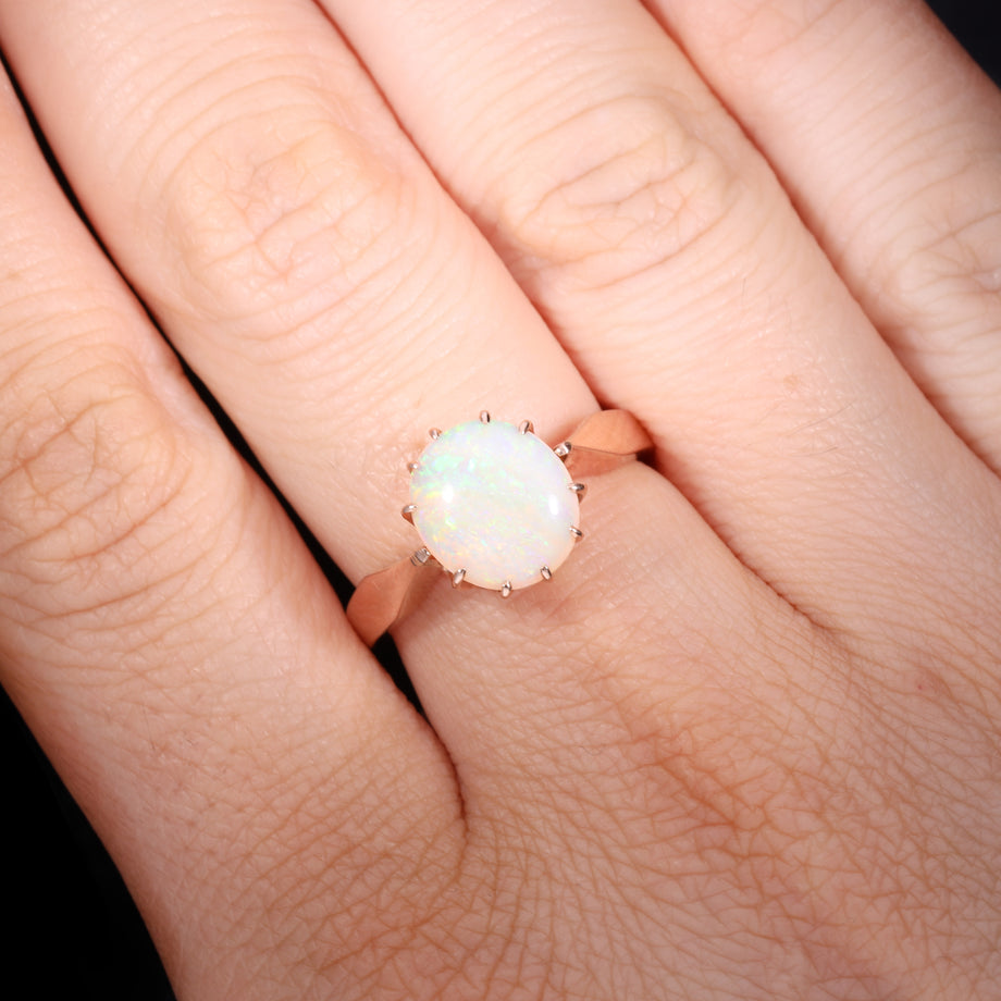 The Vintage 9ct Gold Opal Solitaire Ring