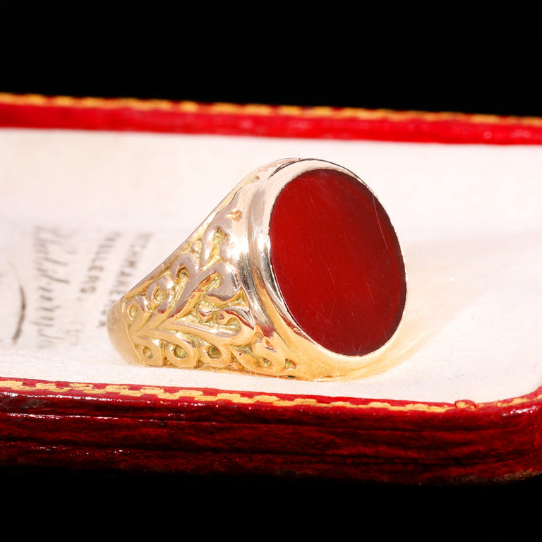 The Antique Carnelian Engraved Shoulder Signet Ring