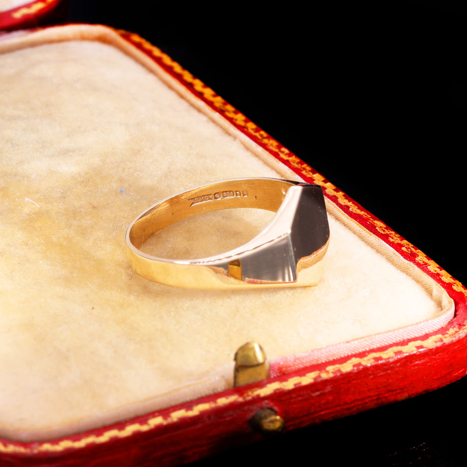 The Vintage 1987 9ct Gold Hexagonal Signet Ring