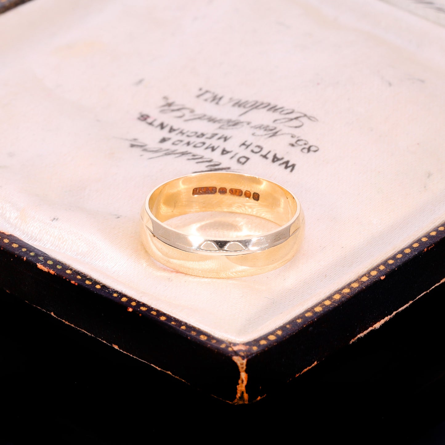 The Vintage 1982 9ct Gold Bevelled Edge Wedding Ring