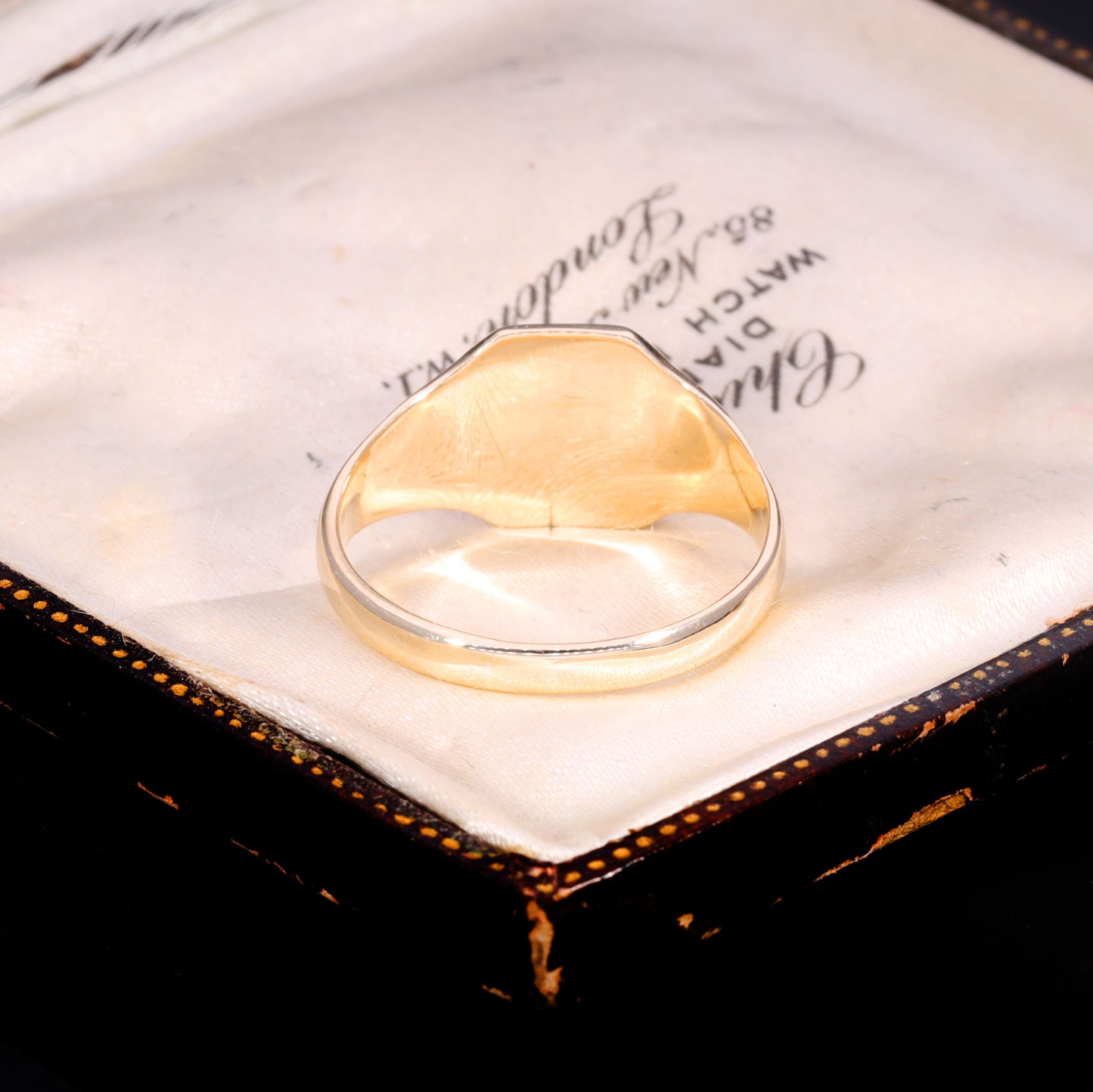 The Antique Victorian 1869 9ct Gold Rectangular Lined Shoulder Signet Ring