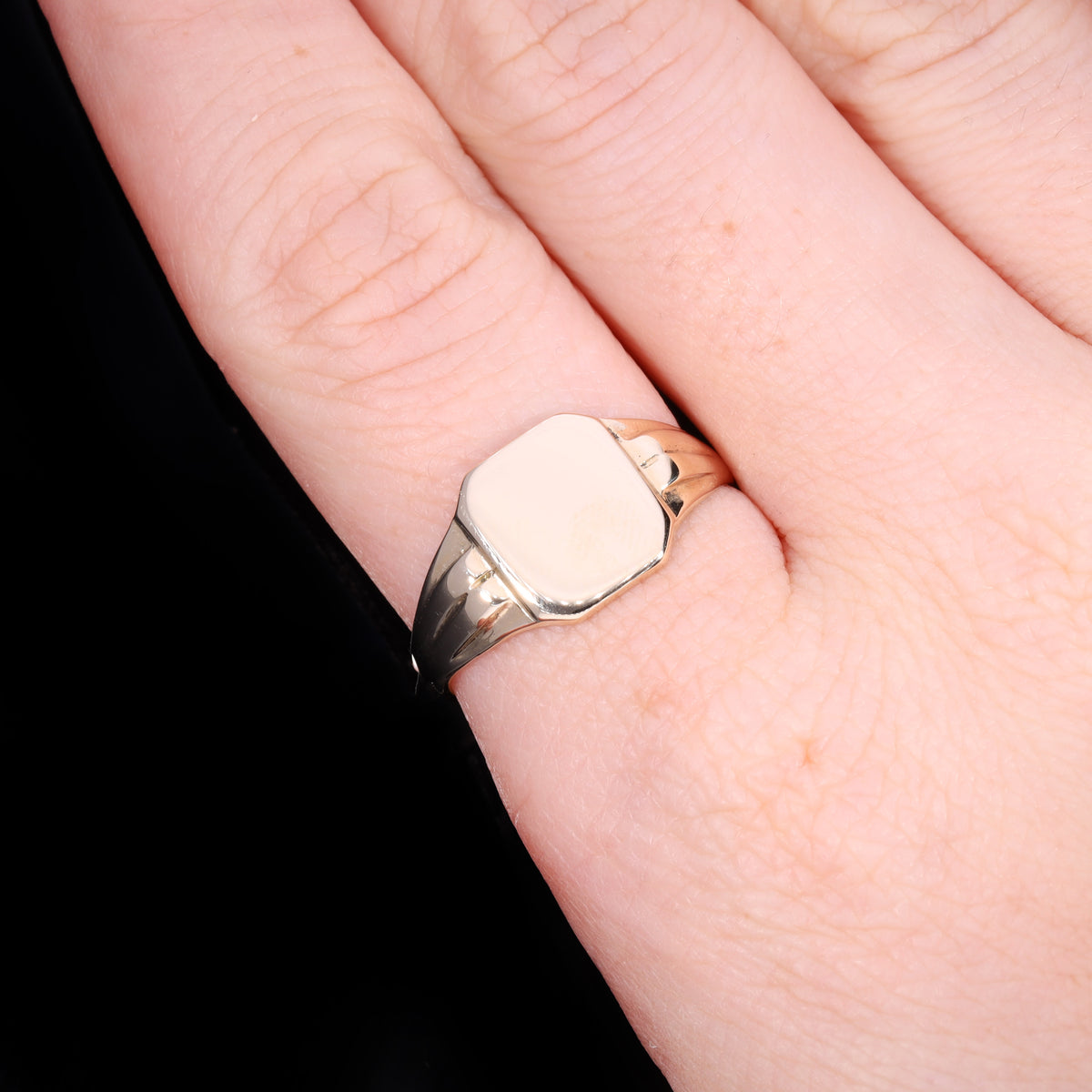 The Antique Victorian 1869 9ct Gold Rectangular Lined Shoulder Signet Ring